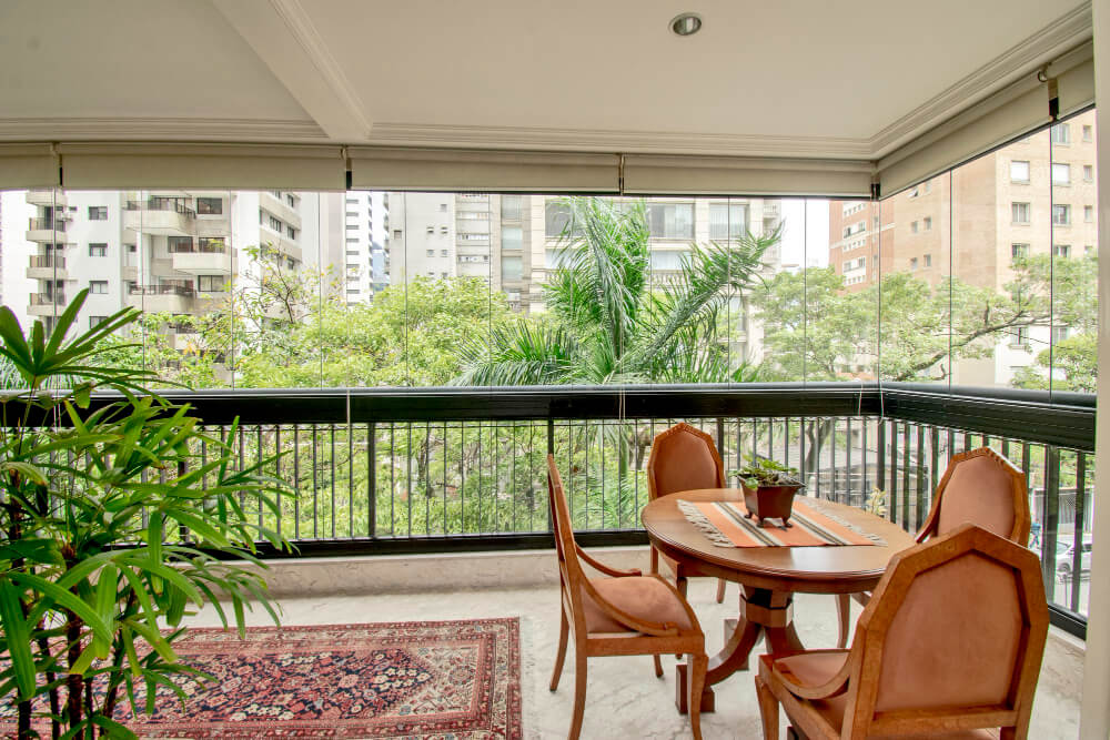 Vidraçaria Camargo Glass - Valorize seu Apartamento com a Instalação de Sacada de Vidro